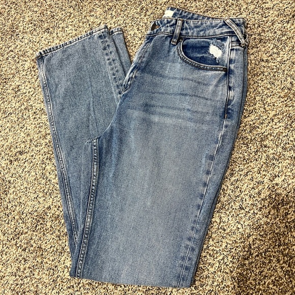 CLEO + WOLF WOMEN'S MEDIUM WASH HIGH RISE LOOSE DISTRESSED JEANS, size 31, NWOT - Picture 2 of 6